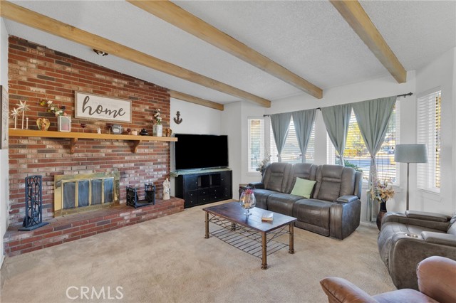 Detail Gallery Image 3 of 40 For 13167 Olathe Rd, Apple Valley,  CA 92308 - 4 Beds | 2 Baths