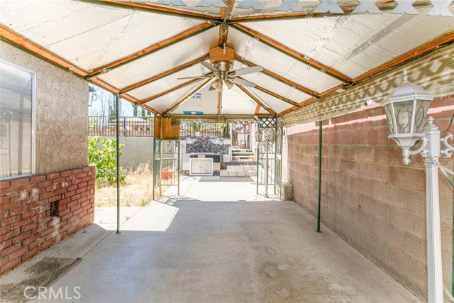 1208 E Avenue R3, Palmdale CA: https://media.crmls.org/medias/5920857d-2125-4d2a-bbb1-5ec7d15044af.jpg