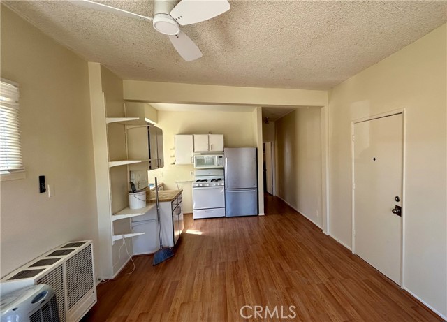 Detail Gallery Image 4 of 32 For 3755 Brockton Ave, Riverside,  CA 92501 - – Beds | – Baths