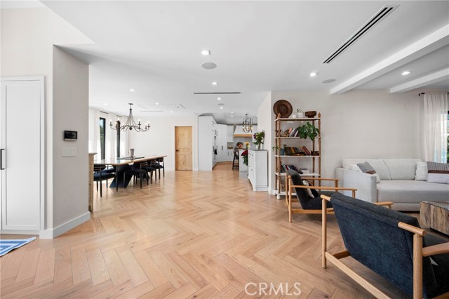 Detail Gallery Image 4 of 43 For 7911 Hillrose St, Sunland,  CA 91040 - 4 Beds | 3 Baths