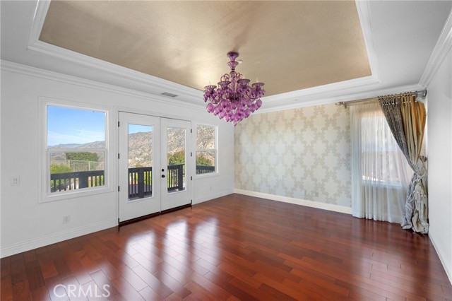 Detail Gallery Image 22 of 55 For 7370 Chantilly Ln, Tujunga,  CA 91042 - 6 Beds | 4 Baths