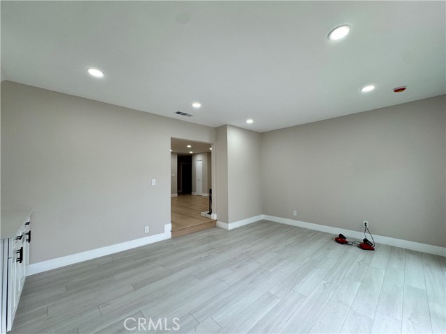 Detail Gallery Image 6 of 24 For 4609 Highgrove Ave, Torrance,  CA 90505 - 8 Beds | 3/2 Baths