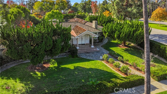 1701 Virginia, San Marino CA: https://media.crmls.org/medias/59244fb5-be4f-4f54-aa07-15e853c76bda.jpg