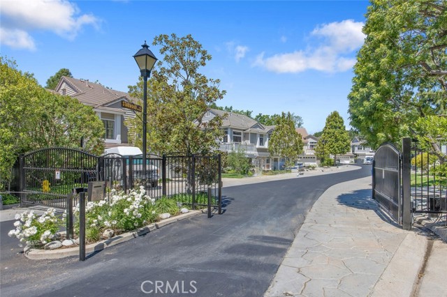 Detail Gallery Image 3 of 38 For 5682 Starwood Ct, Westlake Village,  CA 91362 - 3 Beds | 3 Baths