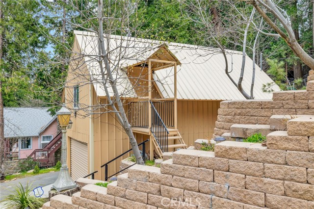 Detail Gallery Image 3 of 39 For 23655 Shady Ln, Crestline,  CA 92325 - 3 Beds | 2/2 Baths