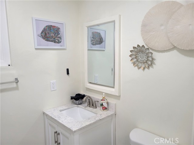 Detail Gallery Image 17 of 29 For 211 13th St, Seal Beach,  CA 90740 - 2 Beds | 1/1 Baths