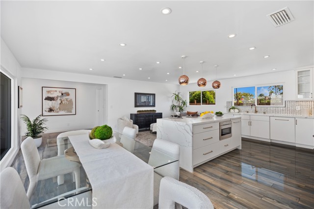 496 E 16th, Costa Mesa CA: https://media.crmls.org/medias/5925797c-30c3-4e90-9005-a0754970a927.jpg