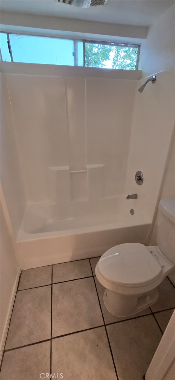 Detail Gallery Image 5 of 10 For 4146 Trevor Ln #B,  Hemet,  CA 92545 - 2 Beds | 2 Baths
