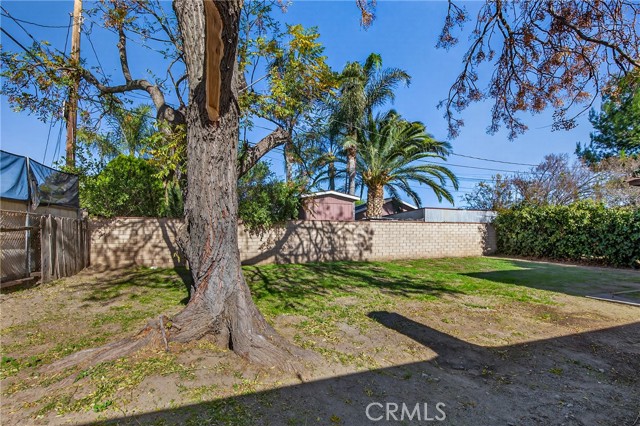 Detail Gallery Image 19 of 23 For 18206 Seville, Fontana,  CA 92335 - 3 Beds | 1 Baths