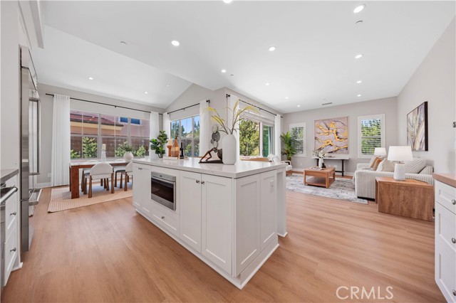 149 Fairgreen, Irvine CA: https://media.crmls.org/medias/5927a0a0-52b6-49d4-8537-da074367a4d8.jpg
