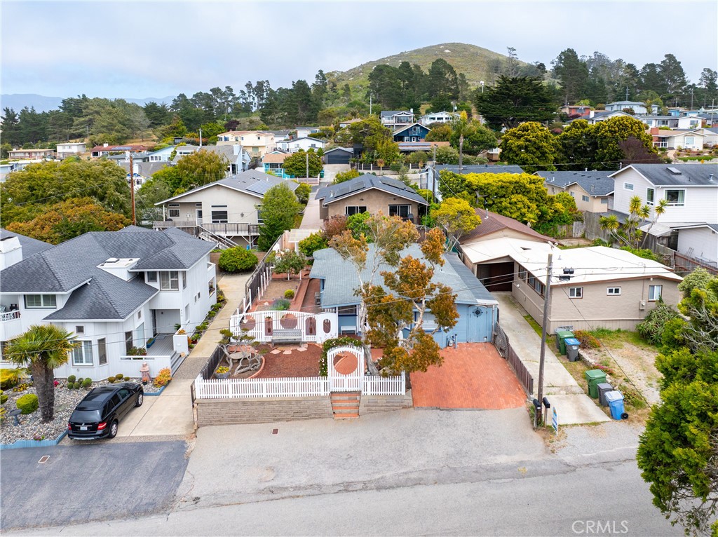 418 Tulare Avenue