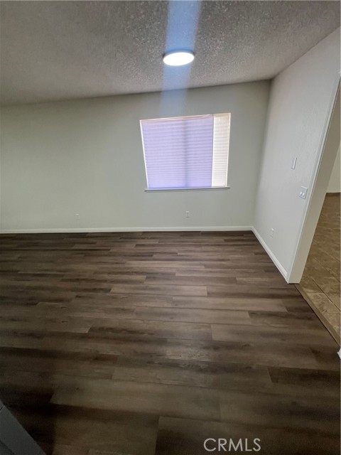 Detail Gallery Image 7 of 19 For 903 20th Ave, Delano,  CA 93215 - 3 Beds | 2 Baths
