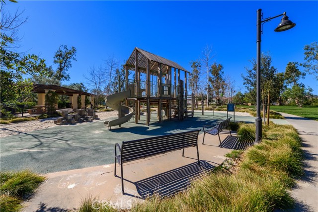 Detail Gallery Image 54 of 56 For 58 Longchamp, Irvine,  CA 92602 - 4 Beds | 4/1 Baths