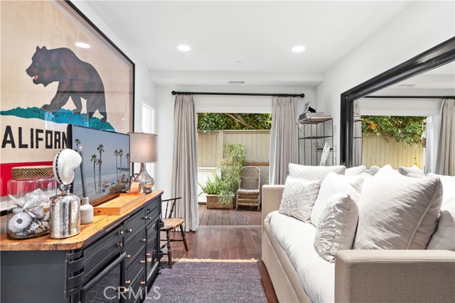 Detail Gallery Image 20 of 27 For 31889 Circle Drive, Laguna Beach,  CA 92651 - 4 Beds | 4/1 Baths