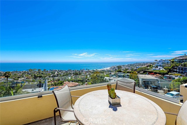 Detail Gallery Image 34 of 40 For 1076 Skyline Dr, Laguna Beach,  CA 92651 - 4 Beds | 4/1 Baths