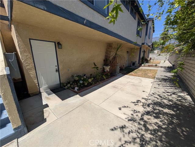 529 E Colorado Boulevard, Monrovia CA: https://media.crmls.org/medias/592c4a81-b862-4206-bb3d-b2a475fc8787.jpg