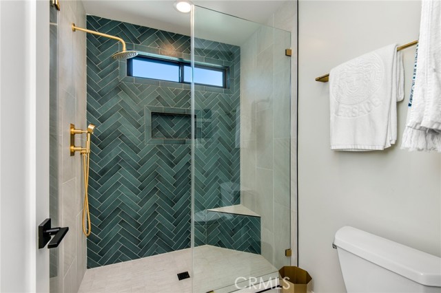 Detail Gallery Image 13 of 34 For 717 Orchid Ave #1/2,  Corona Del Mar,  CA 92625 - 4 Beds | 3 Baths