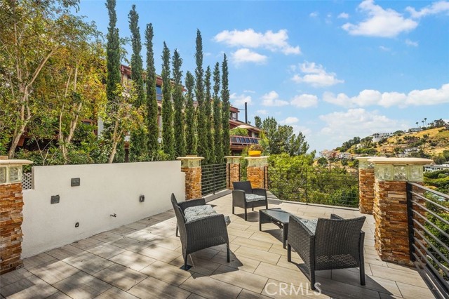 Detail Gallery Image 24 of 26 For 12751 Panorama View, Santa Ana,  CA 92705 - 5 Beds | 4/1 Baths