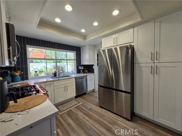 5 Carriage Hill Lane, Laguna Hills CA: https://media.crmls.org/medias/592cc2d1-57ec-49ad-a6c9-bcb21cd800fd.jpg