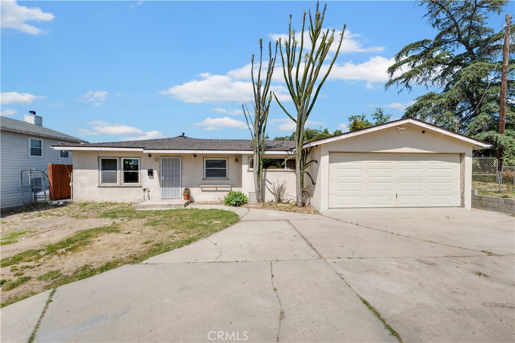 10413 Independence Avenue, Chatsworth, CA 91311