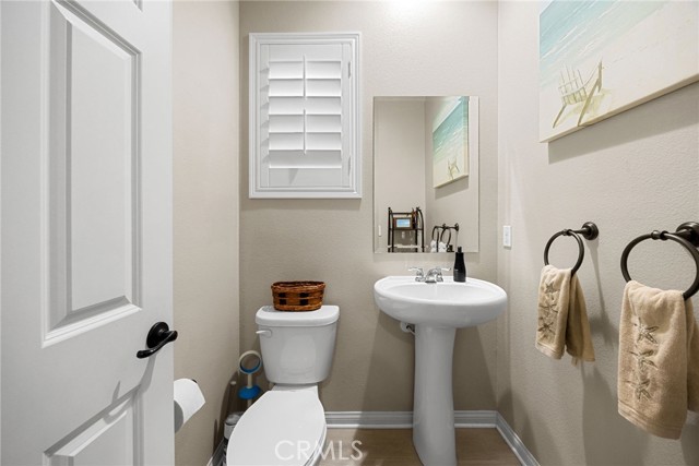 Detail Gallery Image 14 of 34 For 3009 E Arbor Ln, Ontario,  CA 91762 - 4 Beds | 2/1 Baths