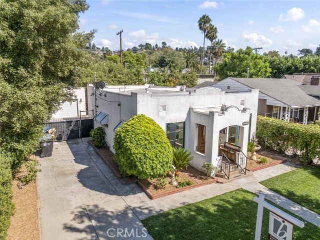Detail Gallery Image 5 of 29 For 1216 E Cottage Grove Dr, Glendale,  CA 91205 - 3 Beds | 2 Baths