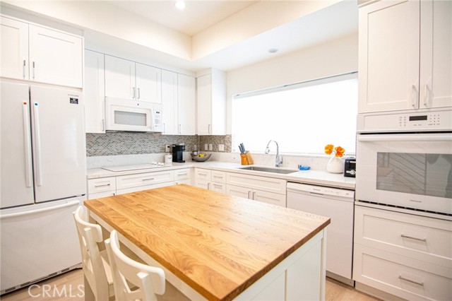 Detail Gallery Image 45 of 53 For 1187 Crenshaw Bld #102,  Los Angeles,  CA 90019 - 2 Beds | 3 Baths