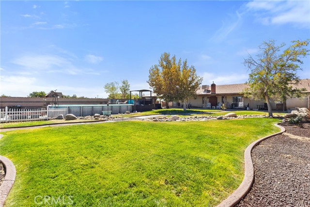 Detail Gallery Image 32 of 47 For 8727 W Avenue E12, Lancaster,  CA 93536 - 3 Beds | 3 Baths