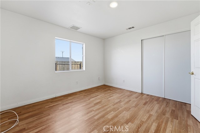 Detail Gallery Image 10 of 17 For 19321 97th St, California City,  CA 93505 - 3 Beds | 2 Baths