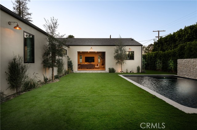 Detail Gallery Image 50 of 64 For 15719 Hartsook, Encino,  CA 91436 - 4 Beds | 4/1 Baths