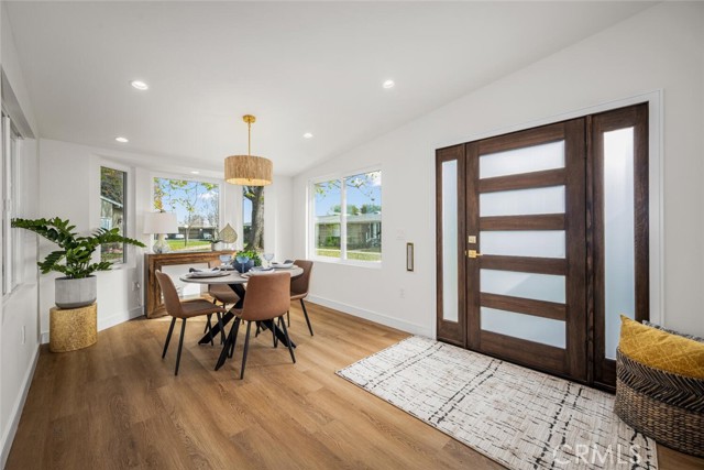 Detail Gallery Image 9 of 39 For 1271 Kenwood Rd 163l,  Seal Beach,  CA 90740 - 2 Beds | 1/1 Baths