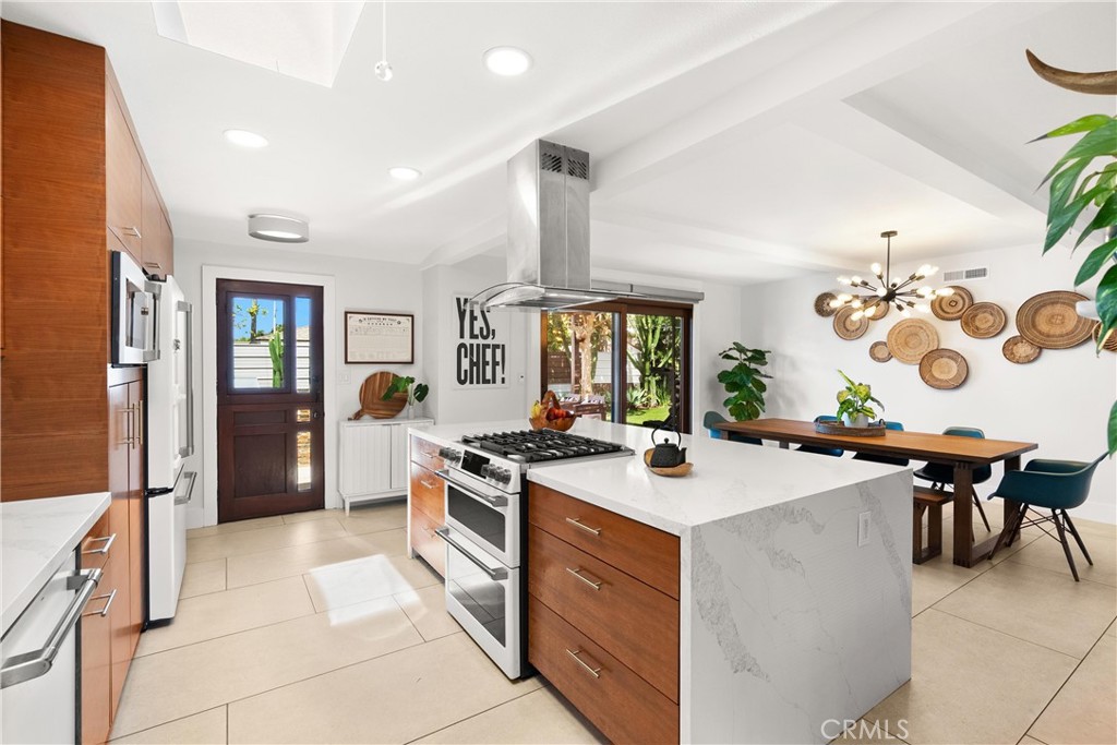 5930e3dd D0c8 4b53 Bdec 11fbe36c948a