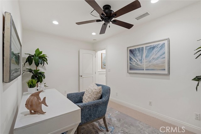 2000 Walnut Avenue, Manhattan Beach CA: https://media.crmls.org/medias/5931b5d4-3449-4e53-9498-4e32e0058a79.jpg