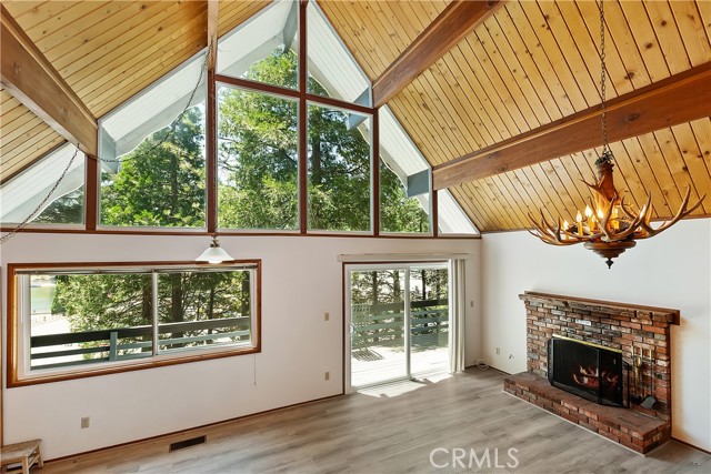 Detail Gallery Image 13 of 49 For 24141 Zell Ct, Crestline,  CA 92325 - 3 Beds | 2 Baths