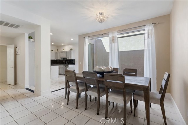 77 Lake Shore Drive, Rancho Mirage, CA 92270