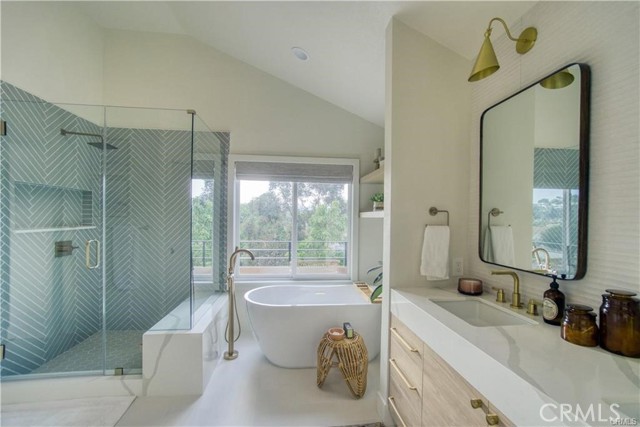 Detail Gallery Image 18 of 42 For 13 Bernay, Laguna Niguel,  CA 92677 - 5 Beds | 3/1 Baths