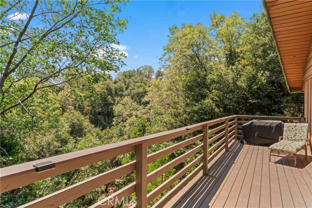 Detail Gallery Image 17 of 42 For 332 Wylerhorn Dr, Crestline,  CA 92325 - 4 Beds | 2/1 Baths