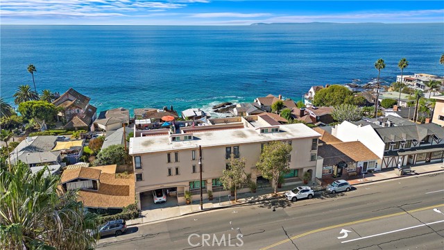 2037 Coast Hwy, Laguna Beach CA: https://media.crmls.org/medias/59355438-a402-4496-bd3f-289f37605360.jpg