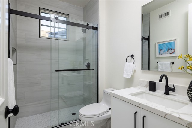 Detail Gallery Image 29 of 38 For 30 Long Bay, Newport Beach,  CA 92660 - 4 Beds | 3/1 Baths