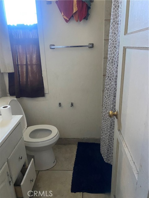 Detail Gallery Image 17 of 20 For 2115 W 102nd, Los Angeles,  CA 90047 - – Beds | – Baths