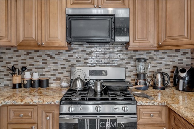 Detail Gallery Image 17 of 66 For 21931 Violeta Ave, Hawaiian Gardens,  CA 90716 - – Beds | – Baths