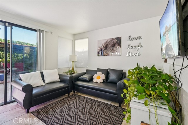 Detail Gallery Image 19 of 46 For 1591 San Fernando Dr, Corona,  CA 92882 - 3 Beds | 2/1 Baths