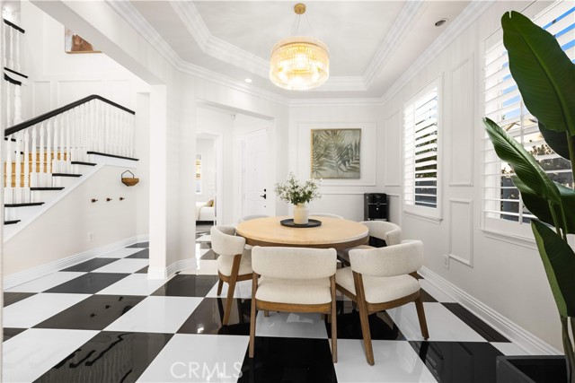 Image 5 of 71 For 23195 Stoneridge