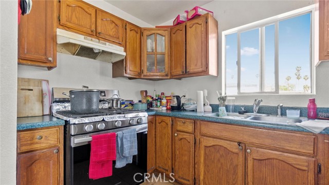Detail Gallery Image 36 of 62 For 413 E 81st St, Los Angeles,  CA 90003 - – Beds | – Baths