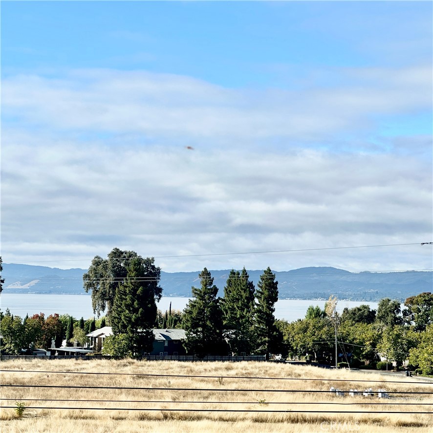 https://media.crmls.org/medias/5938baf1-b108-4888-8845-65a0f283a513.jpg?preset=X-Large