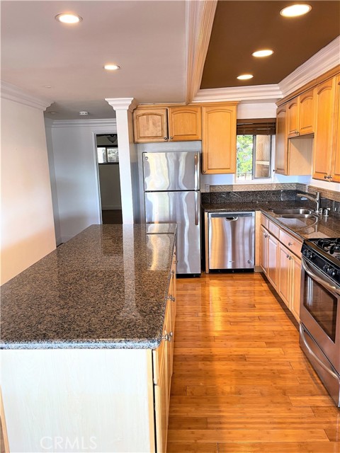 100 Cliff Drive, Laguna Beach CA: https://media.crmls.org/medias/59390204-2c7b-4bfb-8318-18cb833492fb.jpg