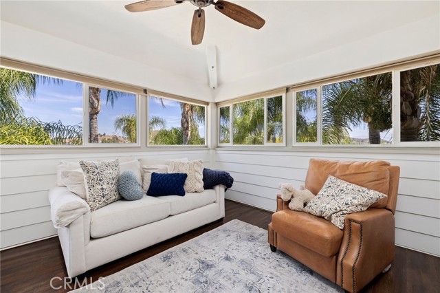 31502 Emperor Drive, Canyon Lake CA: https://media.crmls.org/medias/593a0330-b0dd-4b87-b767-e127483176c0.jpg