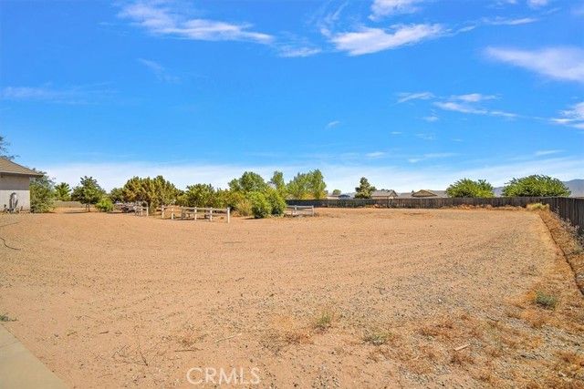 Detail Gallery Image 37 of 43 For 12730 Fir St, Oak Hills,  CA 92344 - 6 Beds | 4/1 Baths