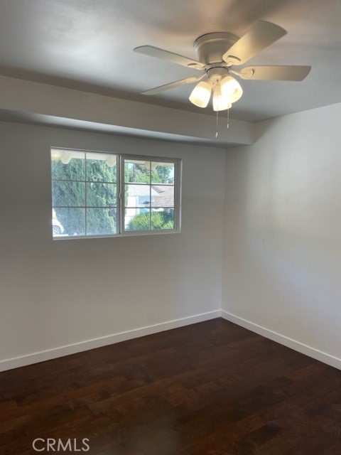 Detail Gallery Image 8 of 12 For 21806 Bryant St, Canoga Park,  CA 91304 - 5 Beds | 3 Baths