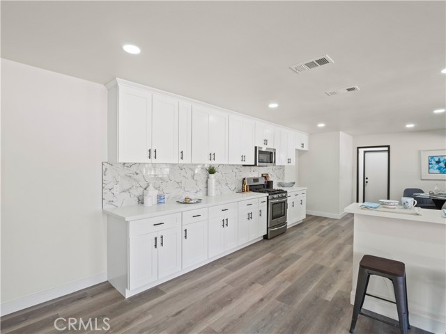 2350 W Avenue N12, Palmdale CA: https://media.crmls.org/medias/593b8ae4-6759-4181-b5e5-24f3e2237c27.jpg
